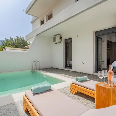 Poseidon Close To The Beach Agios Nikolaos (Crete)